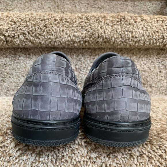 Jimmy Choo Men\'s Gray Leather Loafer Shoes.